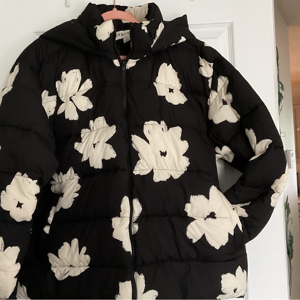Ava & Viv Black and White Floral Puffer Jacket